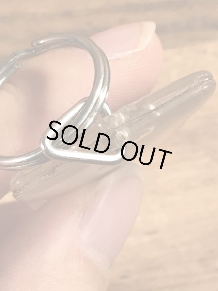 アドバタイジングキャラクターのカリフォルニアレーズンズのヴィンテージキーホルダー