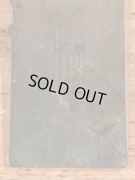 カリフォルニアレーズンのエナメル加工のビンテージキーホルダー