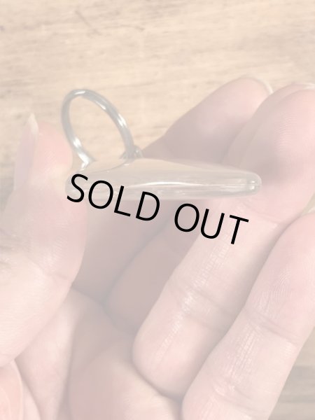 アドバタイジングキャラクターのカリフォルニアレーズンのビンテージキーホルダー