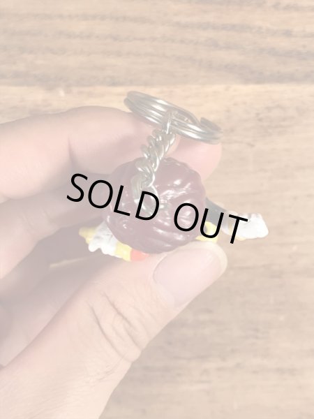 カリフォルニアレーズンのPVCフィギュアのビンテージキーホルダー