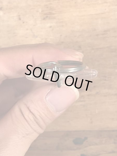 アドバタイジングキャラクターのカリフォルニアレーズンのビンテージキーホルダー