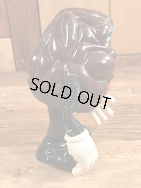 カリフォルニアレーズンに似たビニール製のビンテージドール