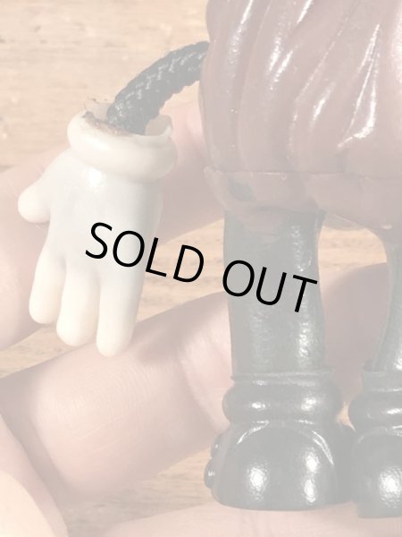 カリフォルニアレーズンに似たビニール製のビンテージドール