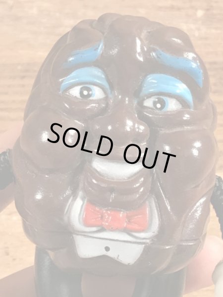 カリフォルニアレーズンに似たビニール製のビンテージドール