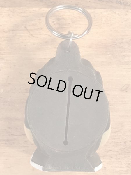 カリフォルニアレーズンズに似たコインケースのヴィンテージキーホルダー