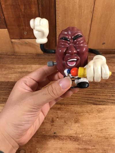 画像3: The California Raisins “Microphone Singer” Wind-Up Figure　カリフォルニアレーズンズ　ビンテージ　ワインドアップトイ　トコトコ人形　80年代