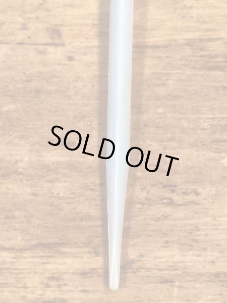 企業キャラクターのミスターピーナッツのヴィンテージカクテルスティック