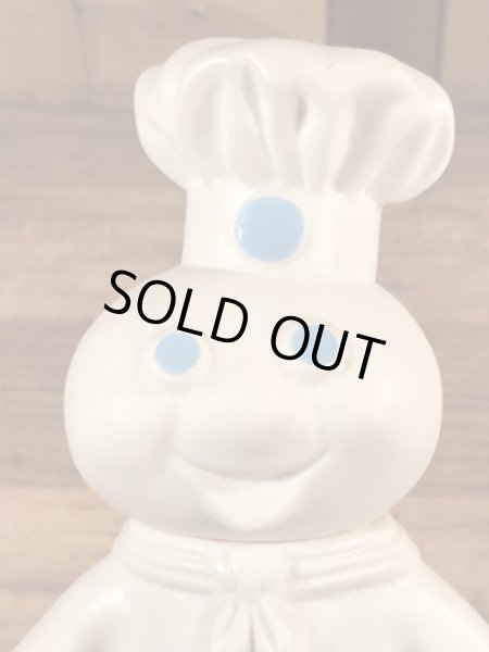 ドゥーボーイの台付きのヴィンテージビニールドール