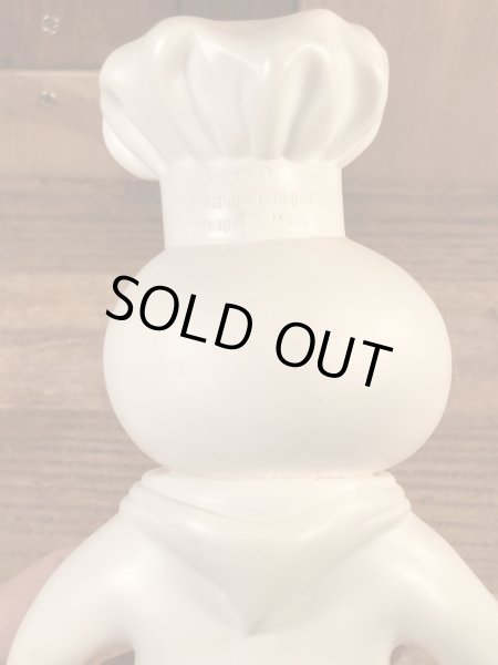 ドゥーボーイの台付きのヴィンテージビニールドール