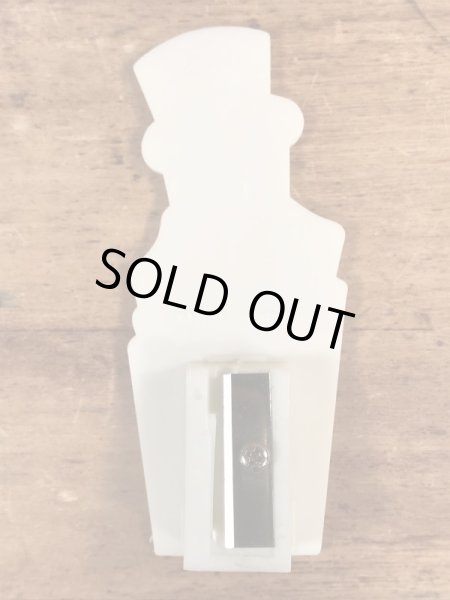 企業キャラクターのミスターピーナッツのヴィンテージペンシルシャープナー