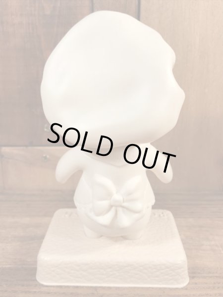 ドゥーボーイの女の子のヴィンテージビニールドール