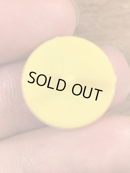 アドバタイジングキャラクターのミスターピーナッツのヴィンテージプラスチックピン