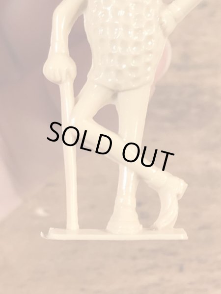 企業キャラクターのミスターピーナッツのヴィンテージミニフィギュア