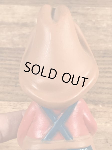 企業キャラクターのパピーパーカーのビンテージソフビ人形