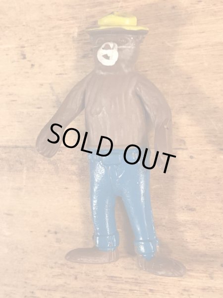 スモーキーベアのPVC製のヴィンテージベンダブルフィギュア