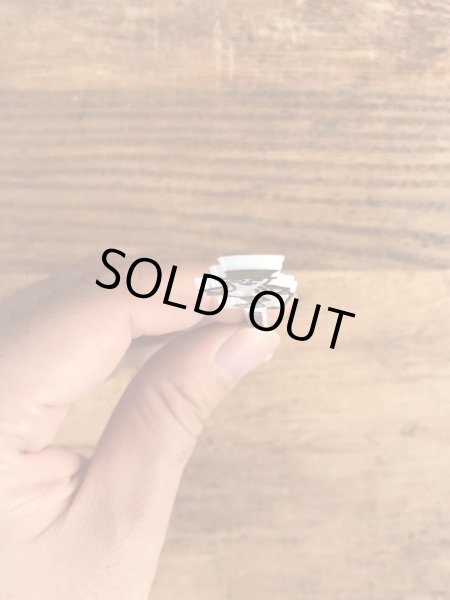 企業キャラクターのミスターピーナッツのビンテージマドラー