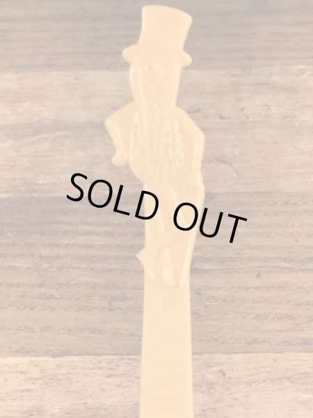 企業キャラクターのミスターピーナッツのビンテージ計量スプーン