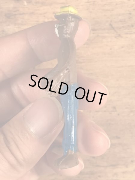 スモーキーベアのPVC製のビンテージくねくね人形