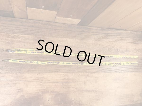 企業キャラクターのミスターピーナッツのビンテージ靴紐