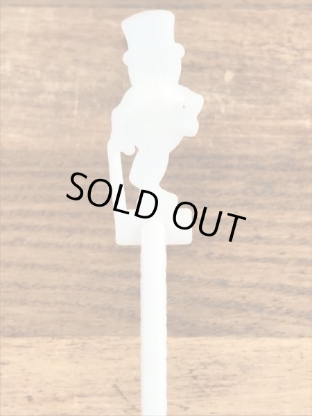 企業キャラクターのミスターピーナッツのビンテージマドラー