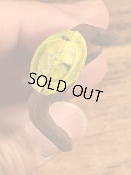 スモーキーベアのPVC製のビンテージくねくね人形