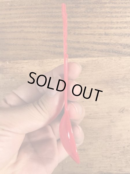 企業キャラクターのミスターピーナッツのヴィンテージプラスチックスプーン