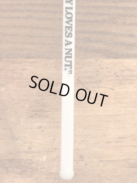 企業キャラクターのミスターピーナッツのヴィンテージマドラー