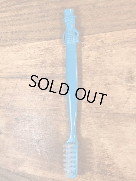 企業キャラクターのミスターピーナッツのヴィンテージ歯ブラシ