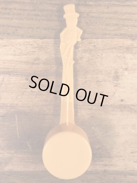 アドバタイジングキャラクターのミスターピーナッツのヴィンテージ計量スプーン