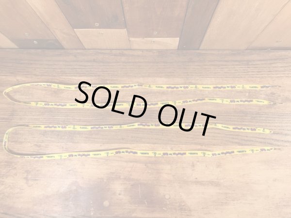 企業キャラクターのミスターピーナッツのビンテージ靴紐