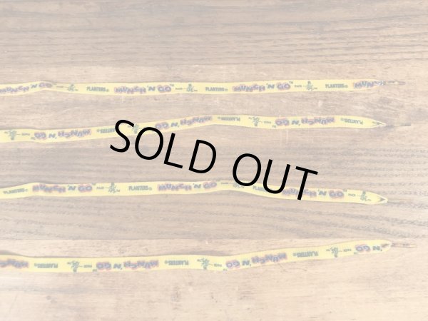 企業キャラクターのミスターピーナッツのビンテージ靴紐