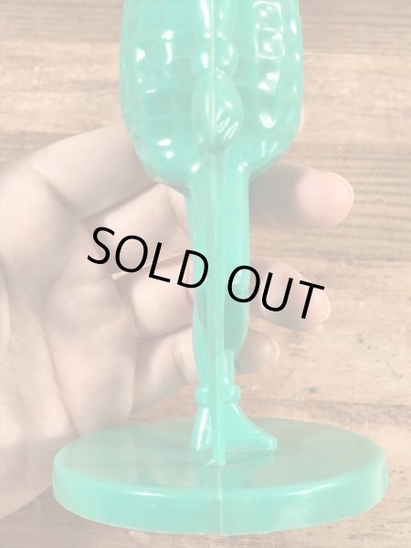 企業キャラクターのミスターピーナッツのビンテージ貯金箱フィギュア