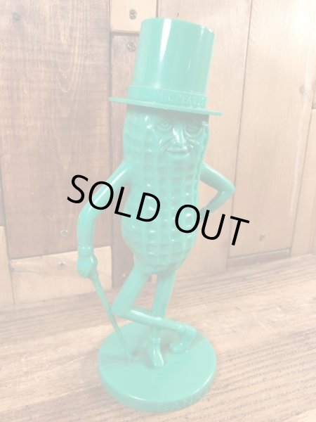 企業キャラクターのミスターピーナッツのビンテージ貯金箱フィギュア