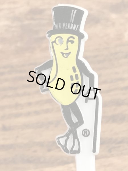 企業キャラクターのミスターピーナッツのヴィンテージマドラー