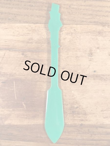 アドバタイジングキャラクターのミスターピーナッツのヴィンテージバターナイフ