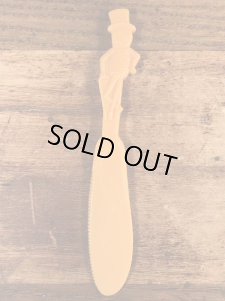 企業キャラクターのミスターピーナッツのヴィンテージバターナイフ