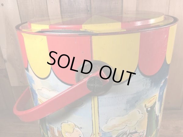 企業キャラクターのスクワートボーイのビンテージクーラーボックス