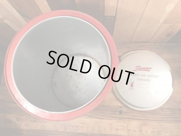 アドバタイジングキャラクターのスクワートボーイのヴィンテージクーラーボックス