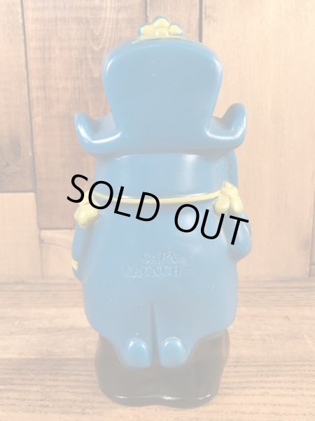 アドバタイジングキャラクターのキャプテンクランチのコインバンクドール