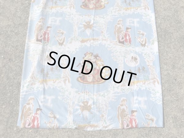 イーティーのツインサイズのビンテージボックスシーツ