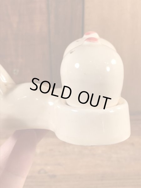 おっぱいが容器になっているヌードのヴィンテージ塩コショウ入れ