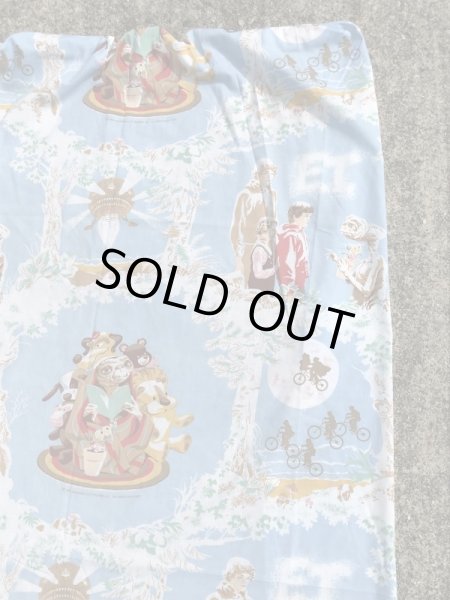 イーティーのツインサイズのビンテージボックスシーツ