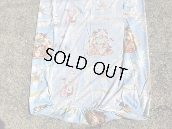 イーティーのツインサイズのビンテージボックスシーツ