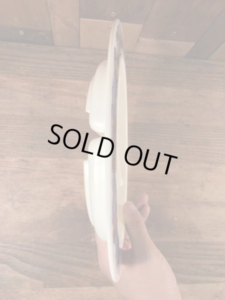 イーティーのプラスチック製のビンテージプレート