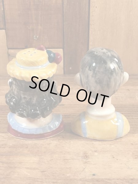 4つ目のおじさんとおばさんのヴィンテージソルト＆ペッパー