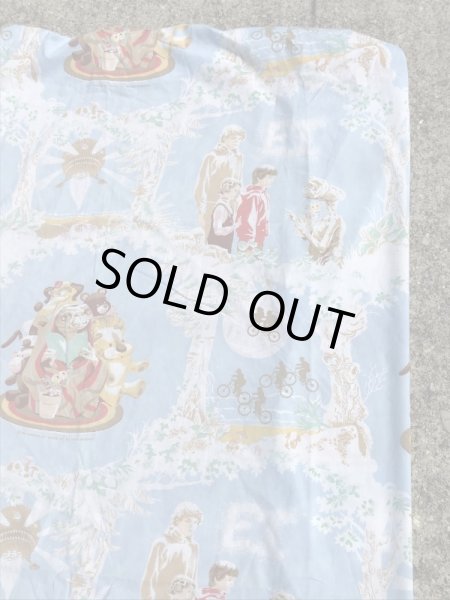 イーティーのツインサイズのビンテージボックスシーツ