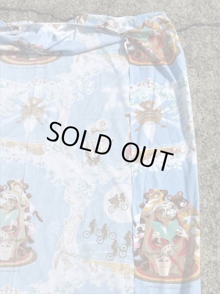 イーティーのツインサイズのビンテージボックスシーツ