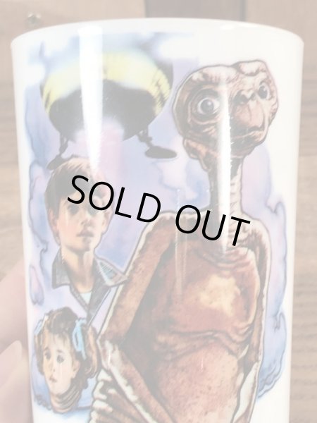 イーティーのプラスチック製のビンテージプラカップ