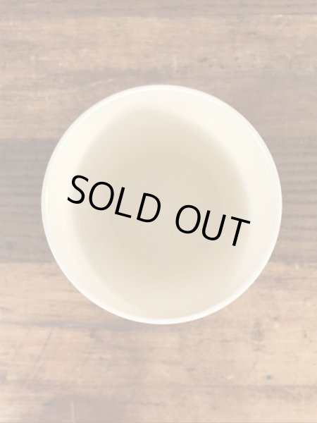 イーティーのプラスチック製のビンテージプラカップ