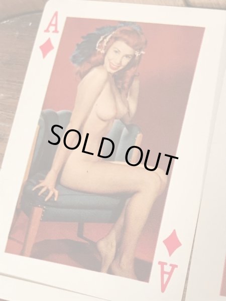 ウルフが表紙のピンナップガールのビンテージトランプ